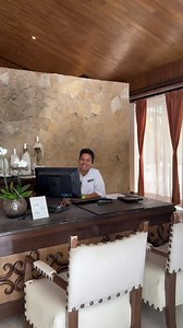 Experience the ultimate in exclusivity at The Preferred Club. Relax, sip on top-shelf drinks, and let our concierge cater to your every need. 🍸🌟 It’s time to elevate your stay! #SecretsPuertoLosCabos #SecretsResorts #UnlimitedLuxury #CelebrateEveryMoment #UVC | Secrets Puerto Los Cabos Golf & Spa Resort