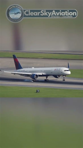 Rocket Plane Boeing 757 CloseUp Landing at Hartsfield-Jackson Atlanta Int’l Airport | Plane Spotting
