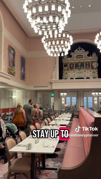 Master Disney Dining Reservations Like a Pro