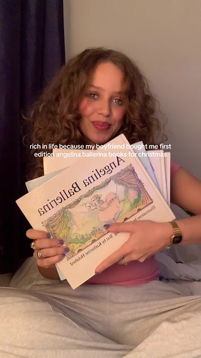 Thoughtful Christmas Present: First Edition Angelina Ballerina Books