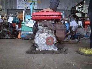 1 ROBIN EH25 発動機