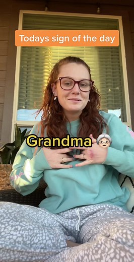 How to Say Grandma in Sign Language | Sign of the Day