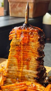 Celery Root VEGAN DONER KEBAB 🥙 🍖 This isn’t meat. It mainly looks like it. And the taste? Just delicious. 🍀 Thinly sliced celery root, slow-roasted with colorful Mediterranean spices and a crispy edge. 🔥Smoky, juicy, and totally plant-based. Marinade 150 ml red wine vinegar 250 ml olive oil 5 tbsp grill spice mix – see below, or use your favorite grill spice blend 3 tbsp brown sugar Doner 500 g celery root, sliced into thin 2 mm slices My Grill Spice Mix (optional) 1 tsp each: cinnamon, chi