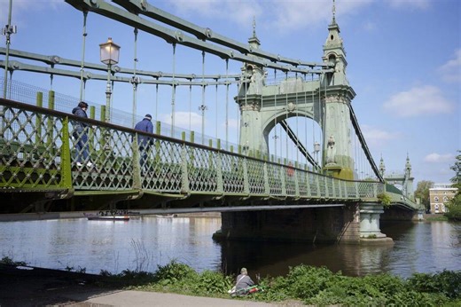 Labour criticised over Hammersmith Bridge repair costs