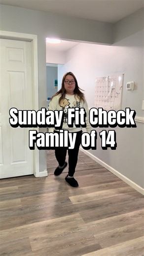 Sunday fit checks are back! #wendiplus12 #momto12 #sundayfitcheck | mom fit
