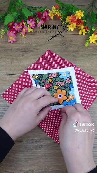 Creating a Stunning Patchwork Cathedral Window Design