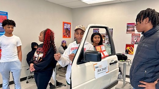 Program teaching Missouri students how to best interact with police during traffic stops