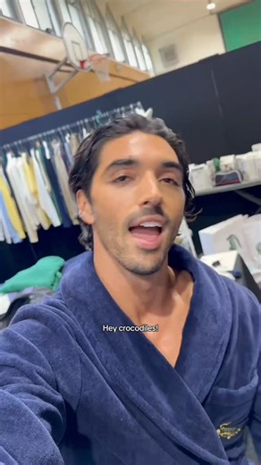 Gi | Diosss, no puedo más. 🫠😍❤️🔥 Backstage de la última campaña de ropa interior de Lacoste con Taylor Zakhar Perez. 💚🐊 #taylorzakharperez... | Instagram