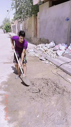 Concrete Labor Techniques: Shoveling and Mixing Essentials