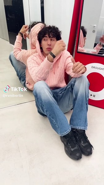 RVNIBERLIN on TikTok