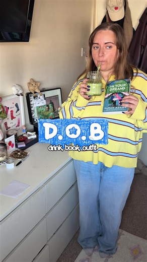 This matcha is my hyper fixation atm #dob #drinkoutfitbook #currentread #currentlyreading