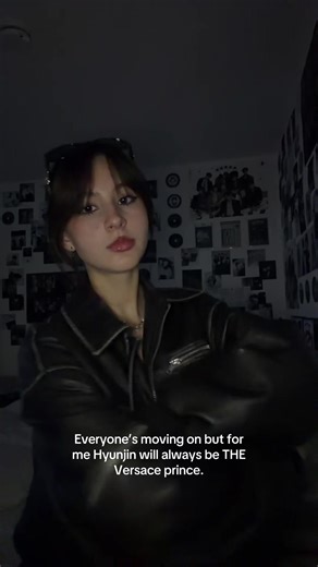 Ain’t no way it’s over, nah uh I can’t accept that 😭 No one can replace him in that spot 🤞 I really hope he’ll be seen at Versace soon again #hyunjin #스트레이키즈 #versace #fyp #foryou