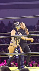 Así se vivió el regreso de Faby Apache en #VeranoDeEscándalo. 🤯 #AlianzasAAA 💫 | Lucha Libre AAA Worldwide