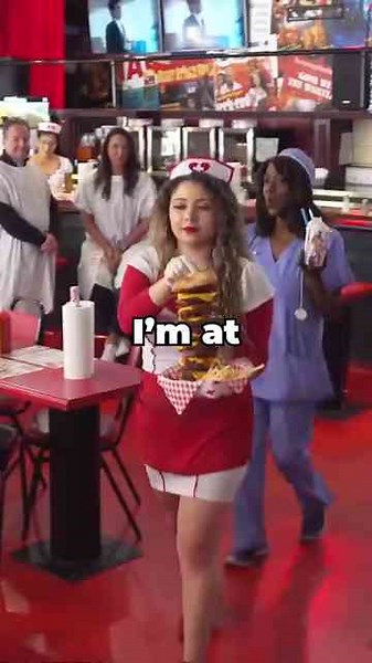Eating Heart Attack Grill’s Octuple Bypass Bacon Cheeseburger Challenge in Las Vegas, Nevada!!
