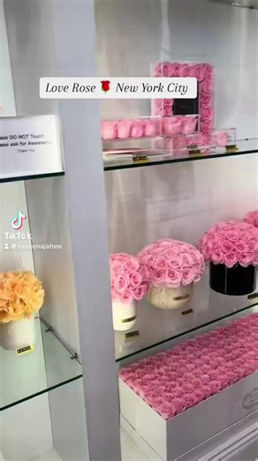 Roses Store: A 2023 Hotspot in New York City