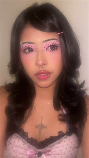 Creative Makeup Ideas for Lonely in Gorgeous