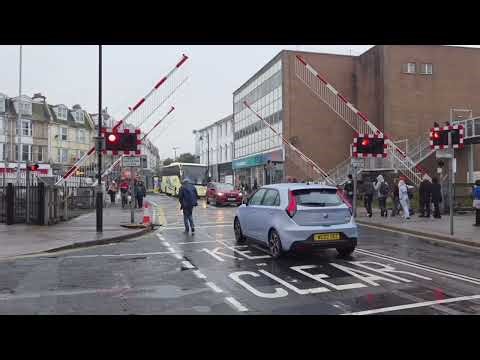 Level Crossing - Torbay Road, Paignton (PDC)