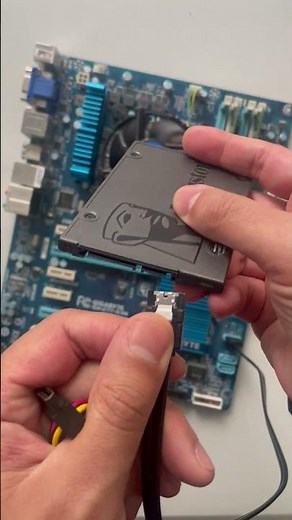 1 minute guide on connecting your SATA SSD or HDD to your motherboard