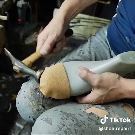 Handmade Hiking Boots: The Crafting Process Explained
