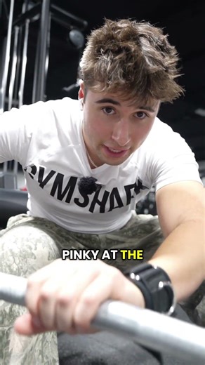 how to lat pulldown and start to target your back not your forearms #shorts