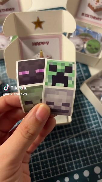 Minecraft Box Keychain ⛏️ | اطلب من البايو 👆
