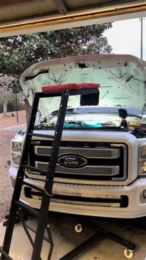 Topside Creeper--Your reliable auto repair partner 🛒 Order here: https://s.vevor.com/bfRyYG ✨ Code: VVFANS By @beatbox_912 #VEVOR #VEVORDIY #giftidea #DIYProject #HomeDIY #HomeImprovement | VEVOR Home Improvement