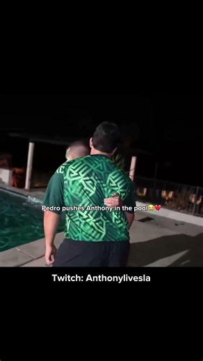 bro got pushed in the pool😭 #viral #humorvibes #funny #memehub #comedy #trending