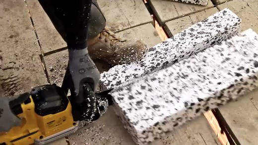 The DEWALT 54V XR FLEXVOLT Alligator saw offers unbeatable runtime, up to 50 cuts on treated pine sleepers on a single battery – enough to last a full day! #GUARANTEEDTOUGH #JOBSITEOFTHEFUTURE | DEWALT