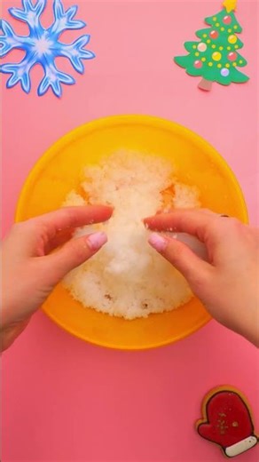 ❄️ DIY SNOW for Santa’s Footprints! 🎅✨ #shorts #kids