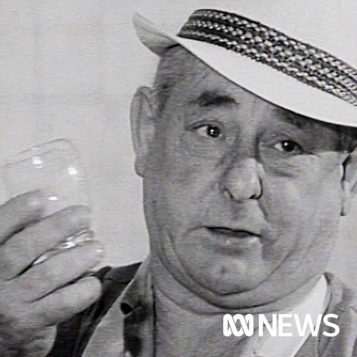 Want to start a fight? “Just turn a bloody glass up, fella!” #RetroFocus, inside a 1960s Aussie pub. | ABC News