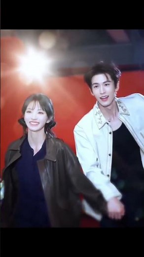 Hand in hand, on our way to tonight’s Pursuit of Jade premiere. 💕#pursuitofjade #cdrama