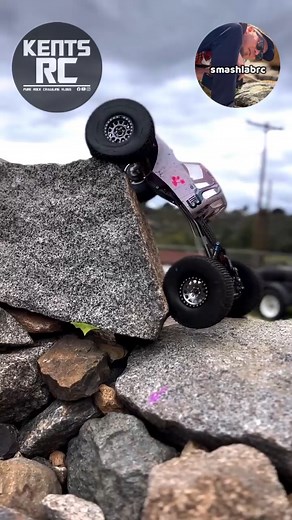 Soooo smooth! What an amazing rc car build by @Travis Smash as @smashlabrc! Facebook: https://www.facebook.com/travis.asch Instagram: https://www.instagram.com/smashlabrc/ Youtube: https://www.youtube.com/@SmashLabRC ============================================ For more captivating photos like this, make sure to follow Kent's RC. Join the Kents RC Official Community, where you can showcase your masterpiece rigs and get featured on the Kent's RC! Join us for an exciting journey in the world of RC