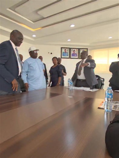 Today at the FCT Command of the Nigeria Police Force in Abuja, I confronted the Minister of Works, David Umahi, inside a conference room where police operatives had effectively set up shop for him to harass a woman who had accused him of owing her and make a pass at her years ago. A married woman, TracyNither Nicolas Ohiri had been illegally arrested in Lagos on allegations of “cyberbullying,” flown to Abuja, and detained. Her alleged offense was accusing David Umahi of owing her N250 million fo