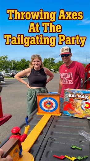 Why everyone is obsessed with this axe game 🎯 #partygames #tailgate #axe