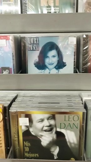 15 reactions | ¿ Listo para volver a enamórate? ❤️ Una colección de canciónes hecha para sentir , recordar y revivir esos momentos que tocan el alma .. . . . . .#medellin#colombia #hitmsuical#tiendademusica#balada#leodan#coleccionistasdevinilos | HITMUSICAL | Facebook