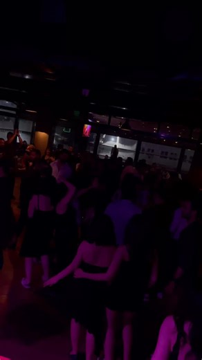 𝙃𝙤𝙡𝙡𝙮 𝙎𝙩𝙤𝙣𝙚 𝙋𝙚𝙧𝙛𝙤𝙧𝙢𝙖𝙣𝙘𝙚 𝙃𝙖𝙡𝙡 on Instagram: "Holly Stone Batman"