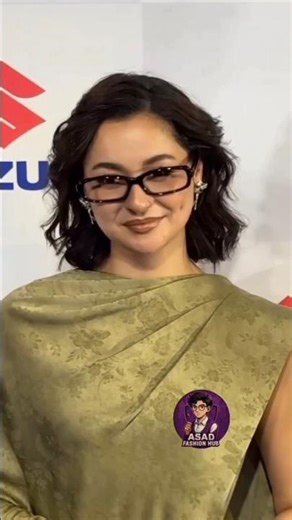 Hania Amir latest Dress Design 🌿 #haniaamir #shorts #wedding #viral #youtubeshorts #viralvideo