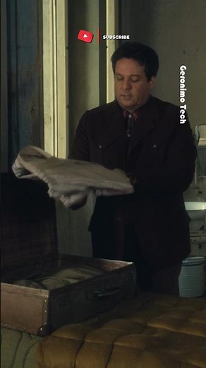 Renato packs his bags! 🩲 🧦 From the movie The Country Boy #renatopozzetto