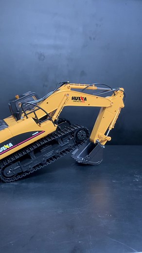 RC Huina 1535. #unboxing #rc #huina #pocketdronesiemreap