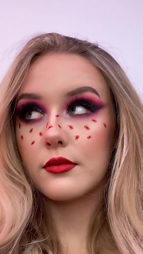 Poppy Makeup Tutorial for Remembrance Day