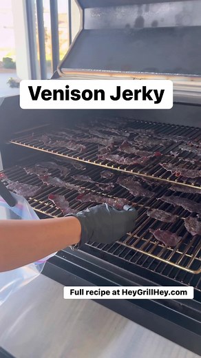 Full Recipe➡️ https://heygrillhey.com/homemade-venison-jerky/ | Hey Grill, Hey by Susie Bulloch