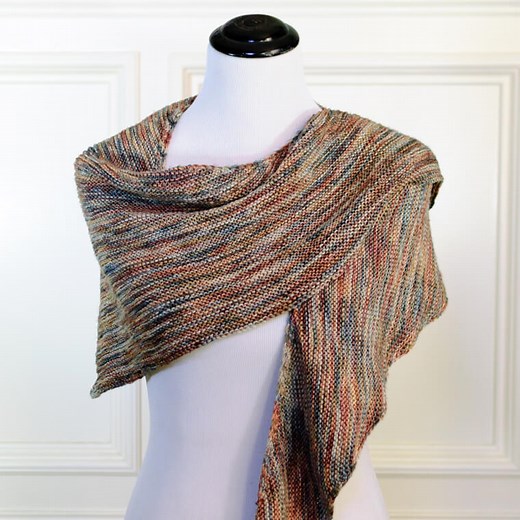 Easy Boomerang Shawl Knit Pattern {With Video Tutorial}