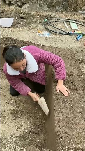 Handmade Rammed Earth Wall Construction Process