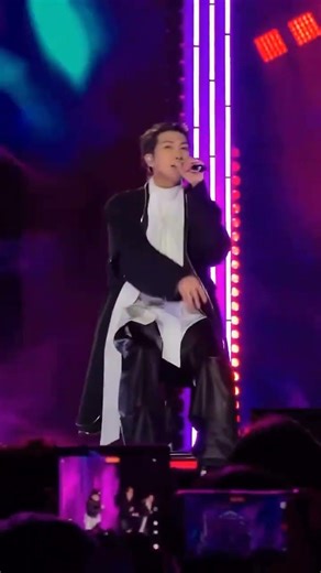Dynamite song live performance #bts #kpop #taehyung
