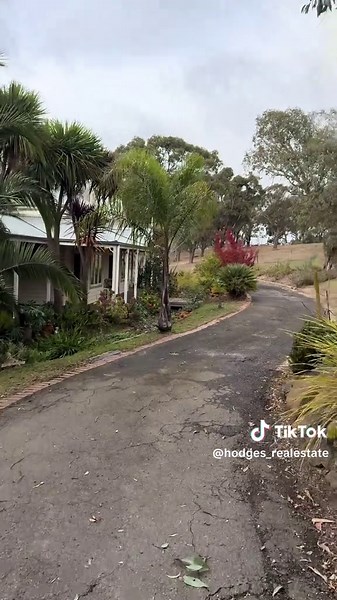 10 Acres and an hour from Melb. For further information on this property or your inspection call Kristie Davies on 0404329662. #property #realestate #walkthrough