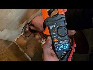 How to measure a 240V outlet with a multimeter