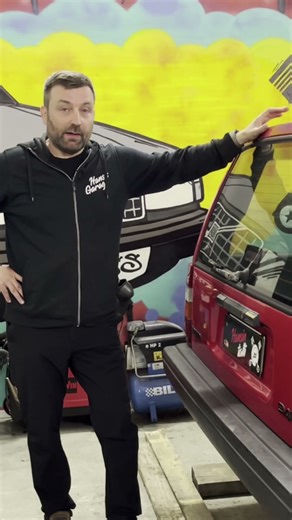 A New tailgate struts for Volvo 940 Turbo #volvo #volvo940 #volvo940turbo