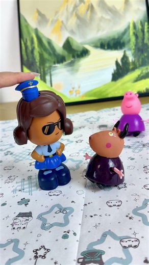 Rallye avide de la poupée policière 239 ASMR Videos #toyasmr #toys #toyhouse