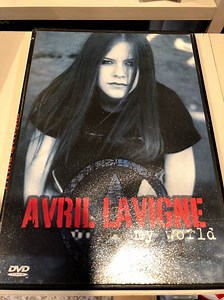 Avril Lavigne -  My World