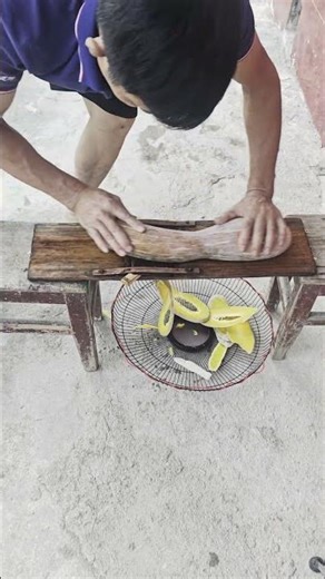 Traditional pumpkin shredding demo #Vintage kitchen